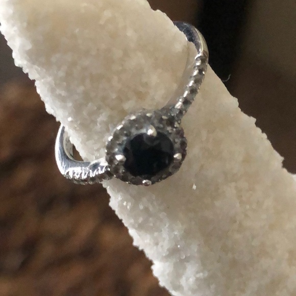 Sterling Silver sapphire ring w/cubic zirconia - Picture 3 of 6